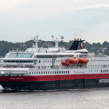 POLARLYS (Hurtigruten) auslaufend (Südkurs nach Bergen) - Trondheim