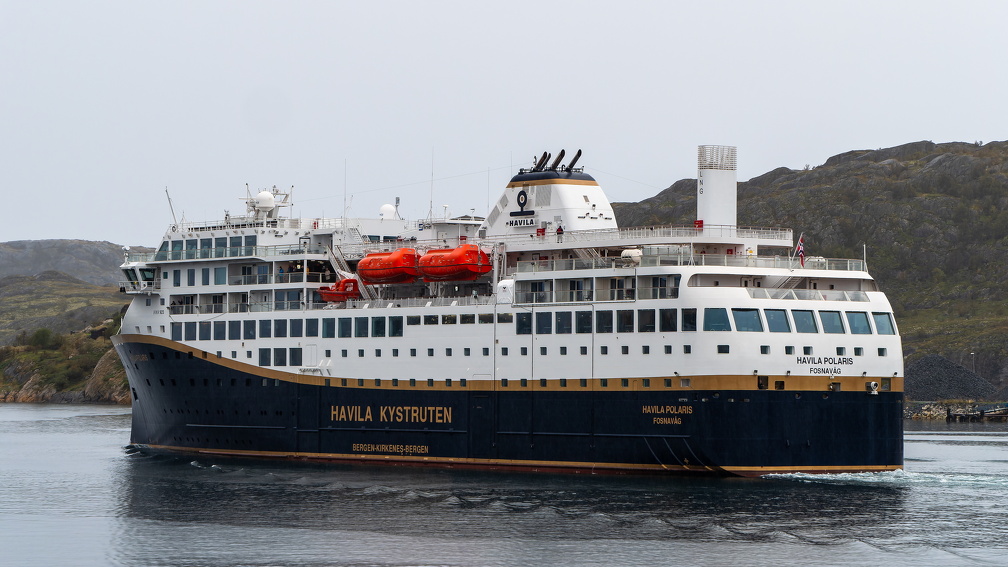 Neue Linie - neues Schiff - auf der Hurtigrute nordwärts unterwegs: HAVILA POLARIS auslaufend Bodö 
