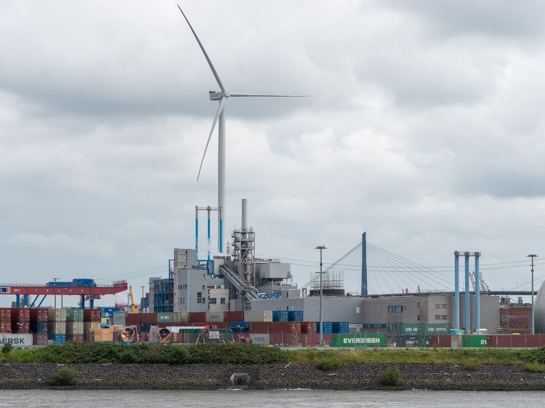 Hamburg - Blick auf die Verwertungsanlage des Klärwerks