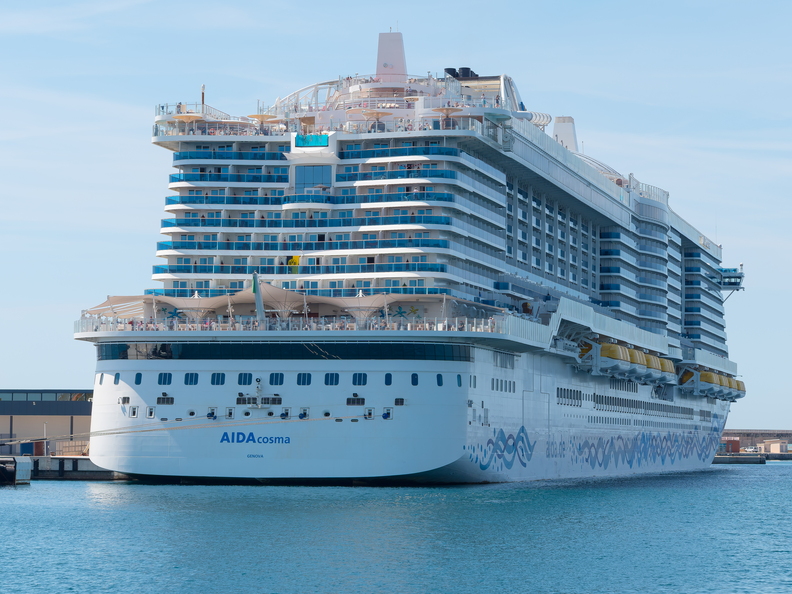 Hafen Palma - AIDAcosma